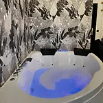 Ese Luxury - Private Jacuzzi Near Termini, Perfect For Relaxing 4*