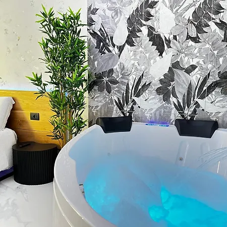 게스트하우스 Ese Luxury - Private Jacuzzi Near Termini, Perfect For Winter