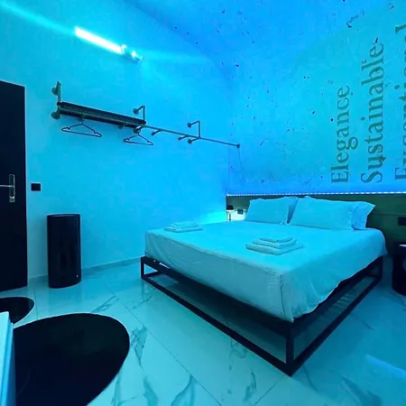 Ese Luxury - Private Jacuzzi Near Termini, Perfect For Relaxing Guest house 4*